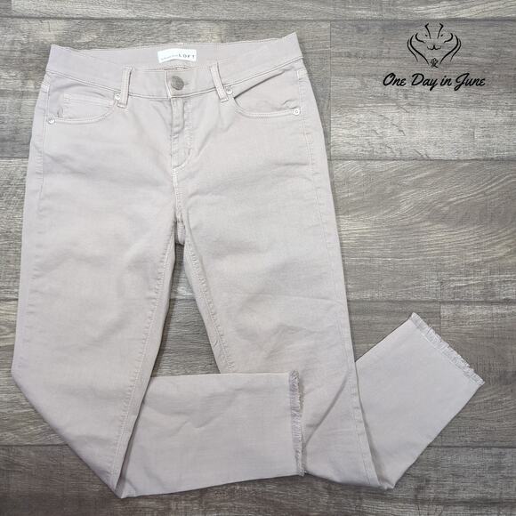 Loft Modern Skinny Crop Jeans Size 2 - Picture 1 of 6